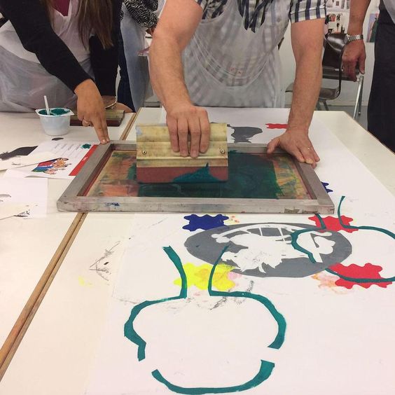 Leer zeefdrukken tijdens 'IkToon' Pop Up Atelier Aalsmeer